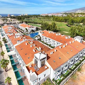 https://compostela-beach-resort-iii.in-canary-islands.com